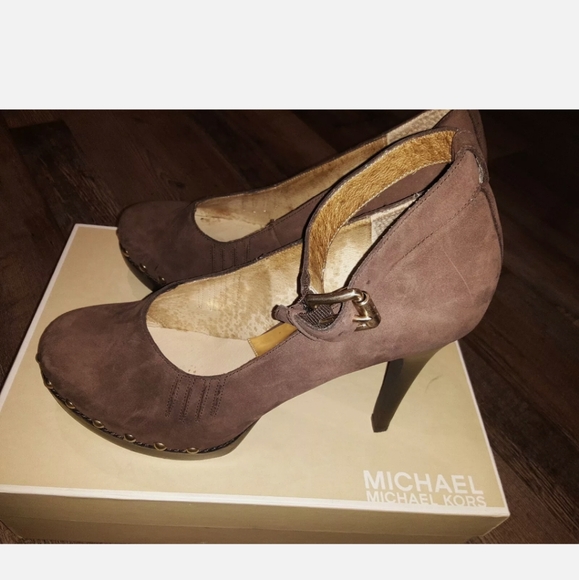 MICHAEL KORS PARKER PUMPS - Picture 2 of 4